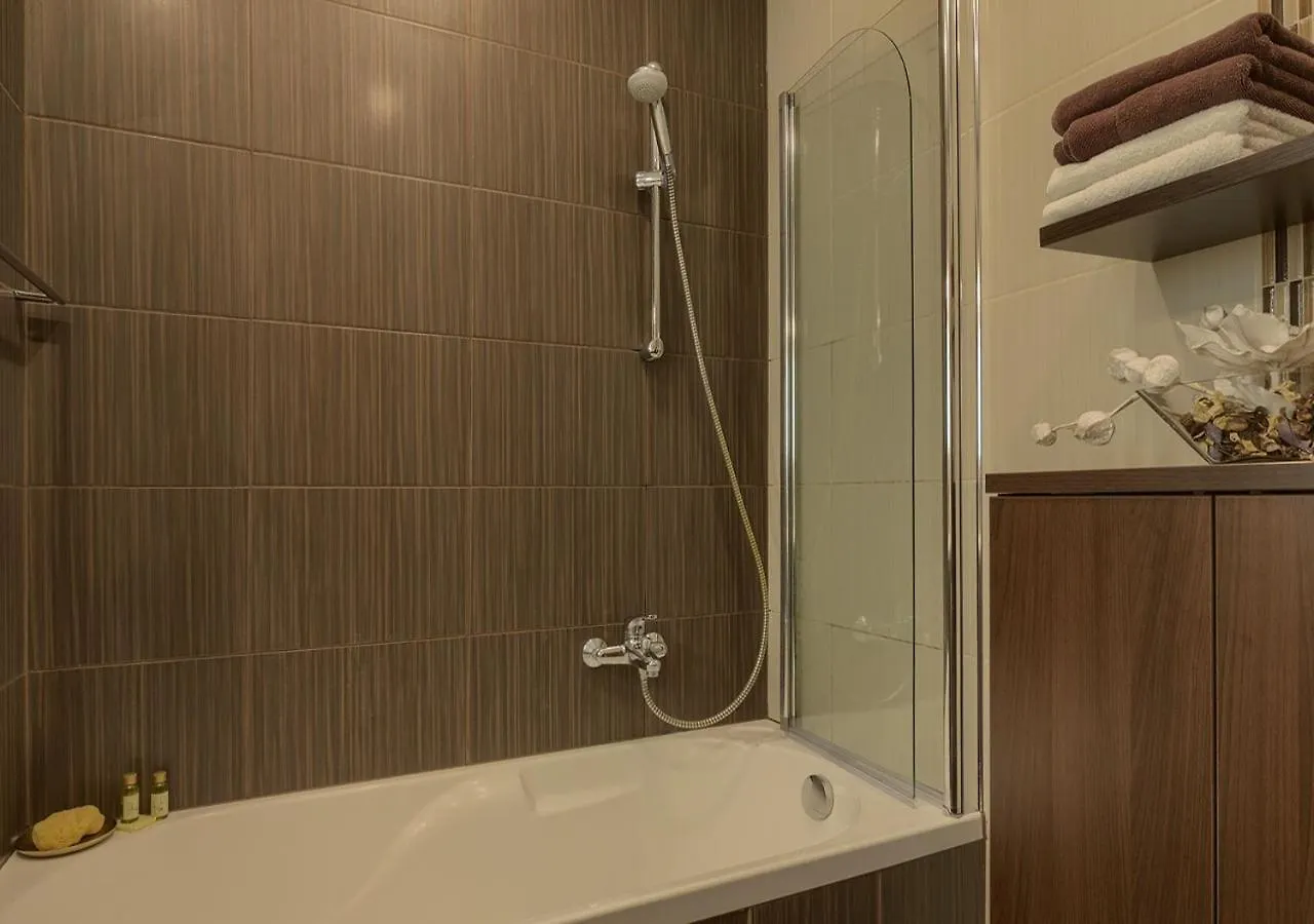 Apartment Leki - Newly Renovated, Modern City Spot Pula Croatia